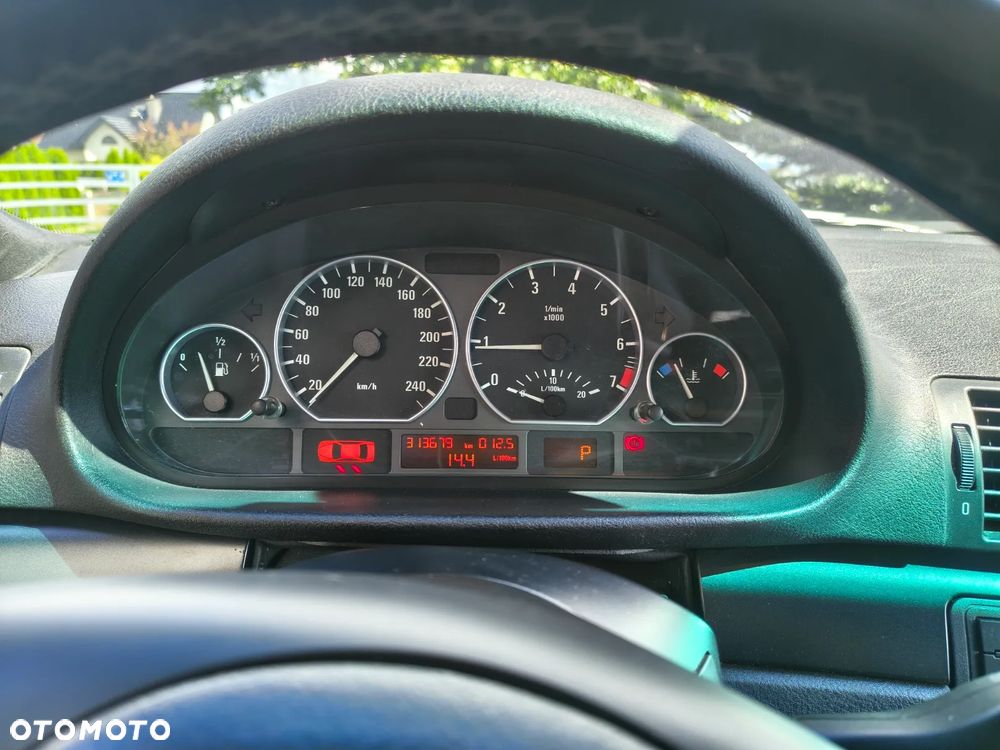 BMW Seria 3 - 12