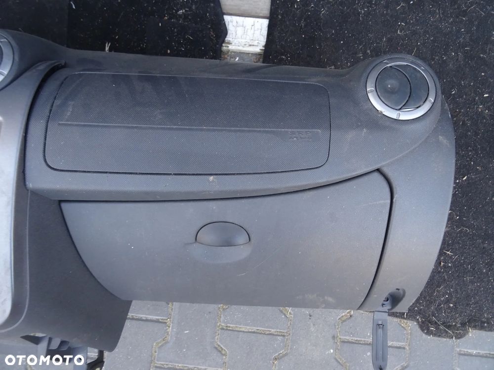 DACIA DUSTER DESKA WLOTY POWIETRZA  AIRBAG PASAZERA SCHOWEK CZESCI ROZNE - 6