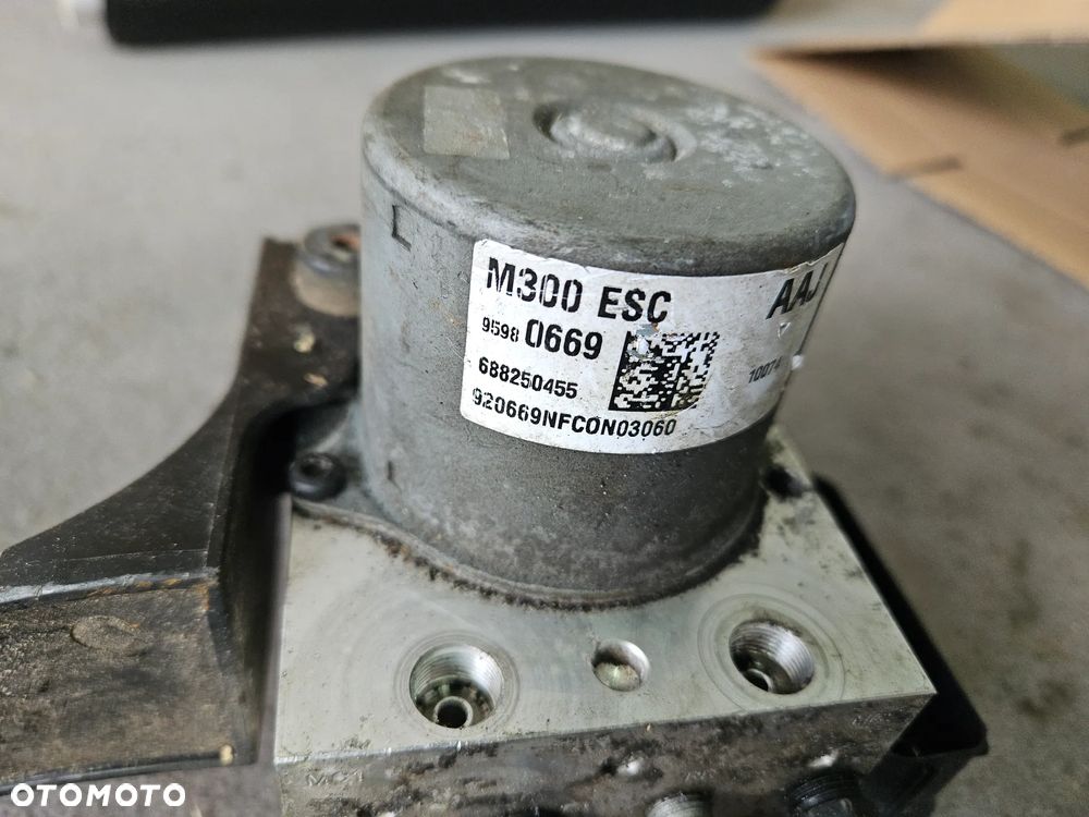 Pompa sterownik ABS Chevrolet Spark M300 1,0 b 2011r 95980669 AAJ - 4