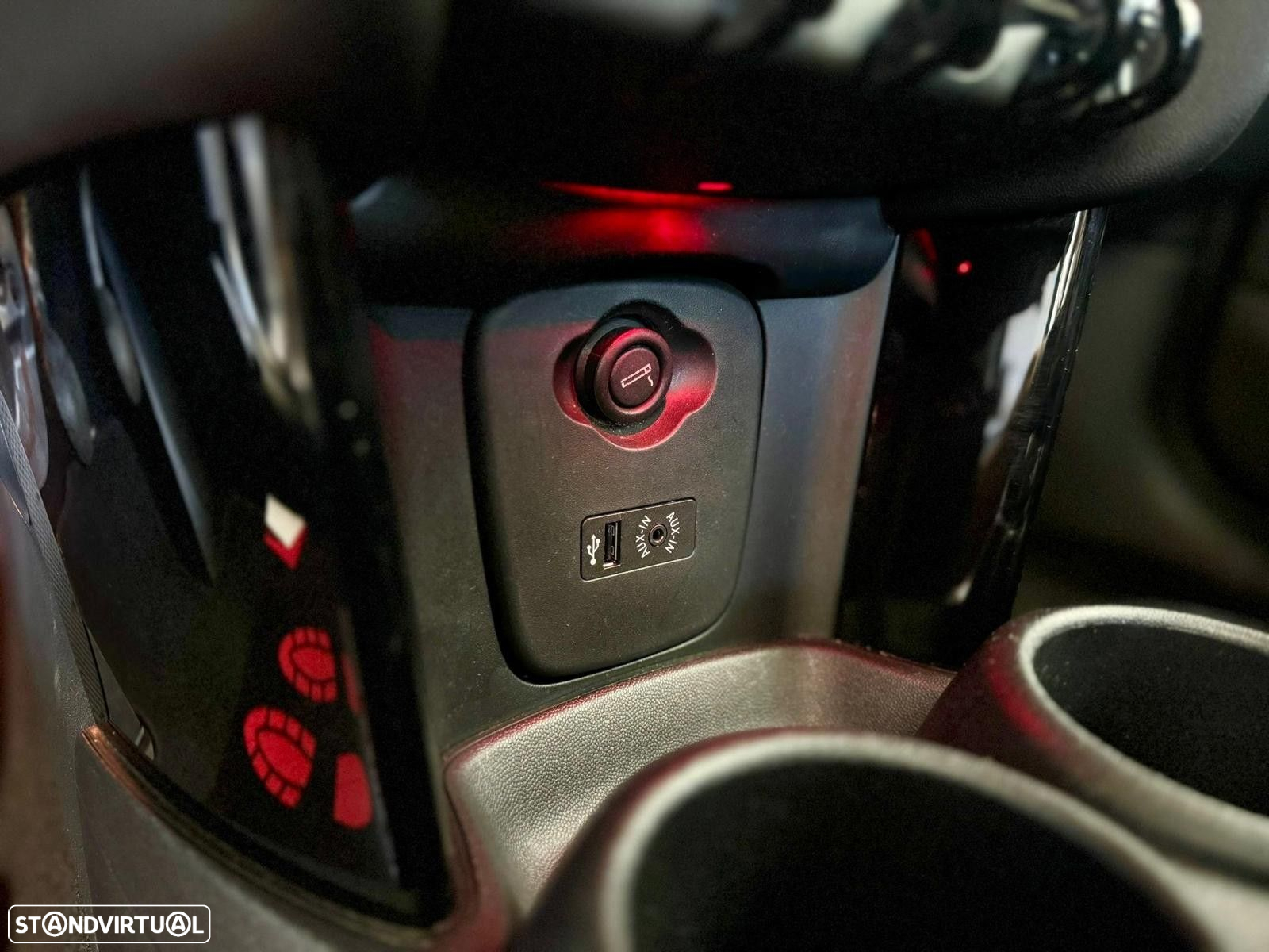 MINI 3 Portas One D - 20