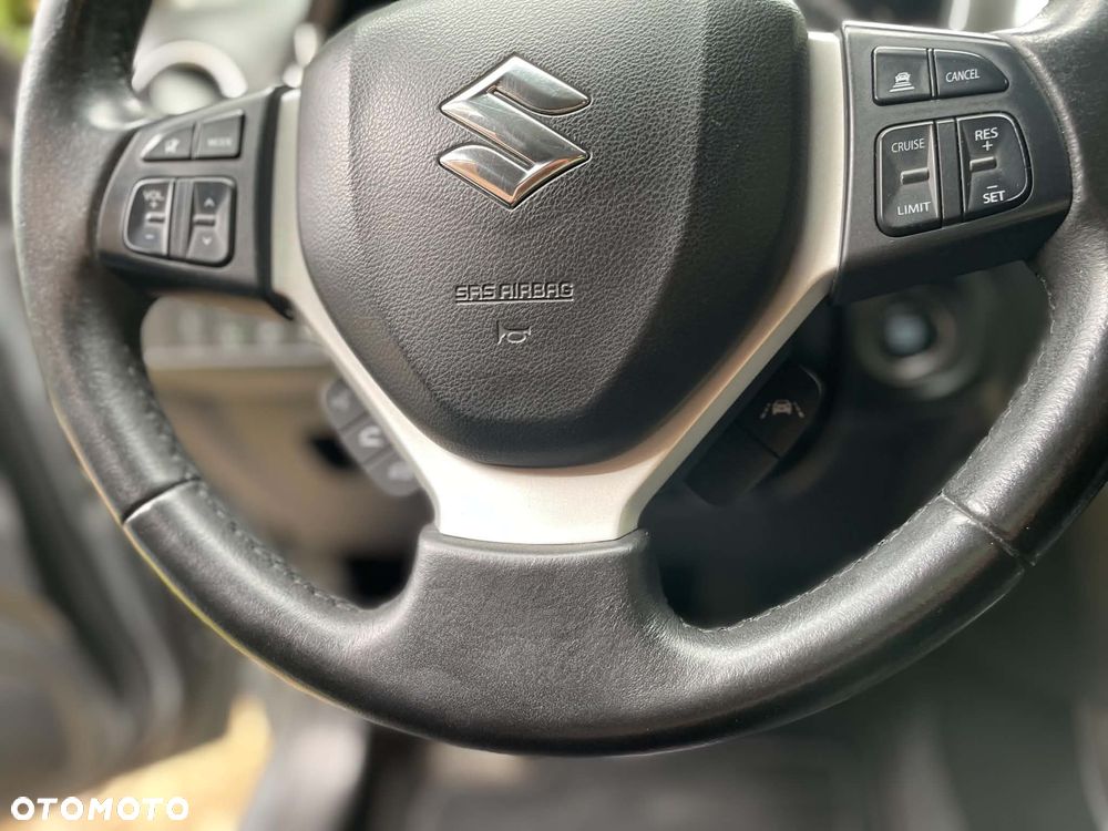 Suzuki Vitara - 12