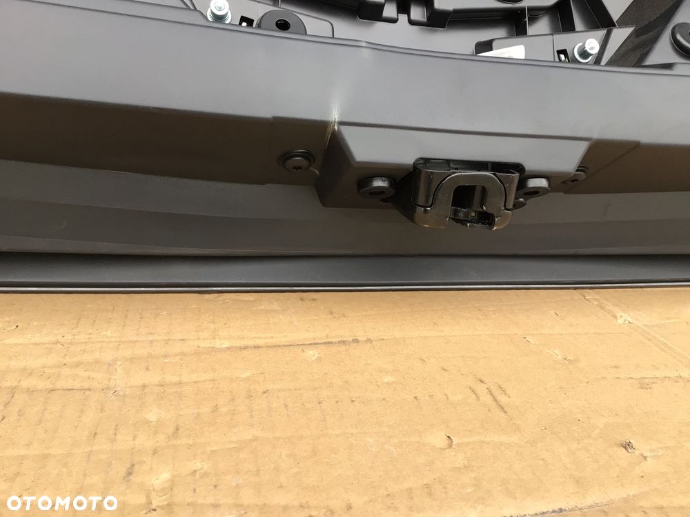 Klapa tylna bagażnika Toyota Corolla E21 Kombi - 8