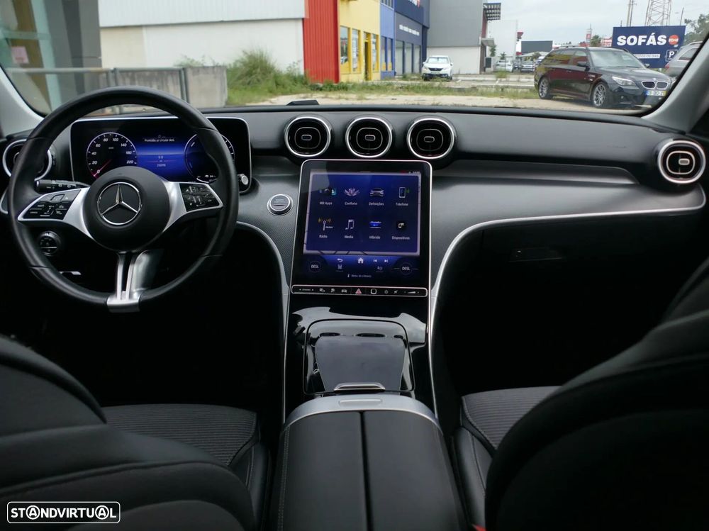 Mercedes-Benz C 300 e Avantgarde - 40