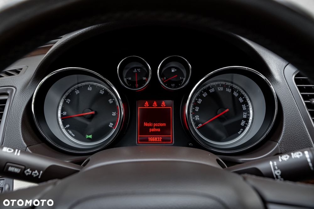 Opel Insignia 2.8 T V6 Sport 4x4 - 32