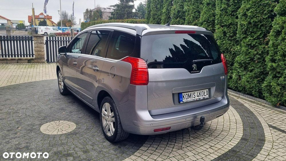 Peugeot 5008 - 5