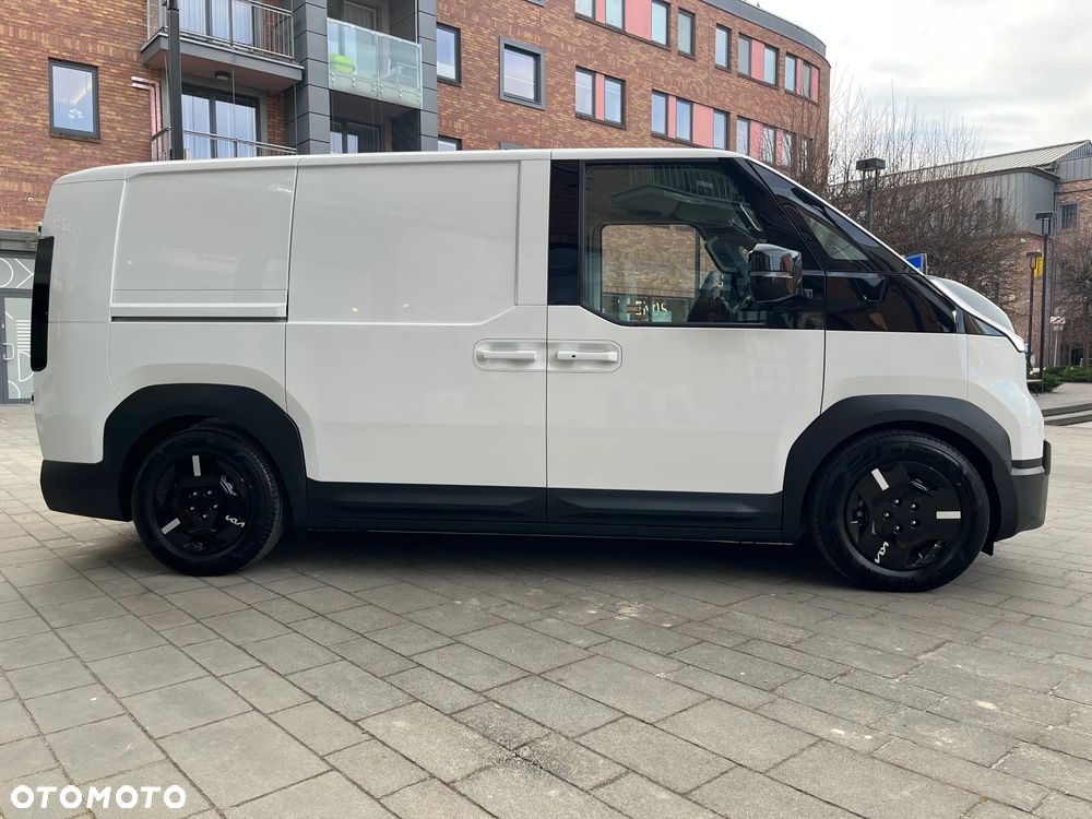 Kia PV5 - 9
