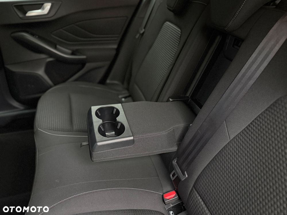 Ford Focus 1.0 EcoBoost Start-Stopp-System COOL&CONNECT DESIGN - 29