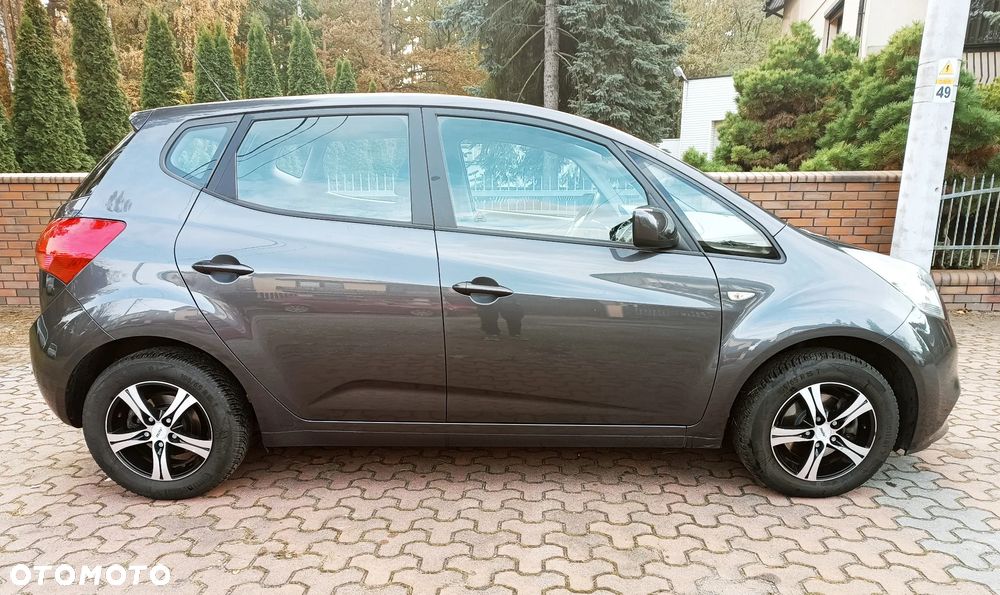 Kia Venga 1.4 L - 10