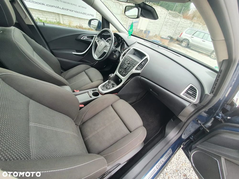 Opel Astra 1.4 Turbo - 11