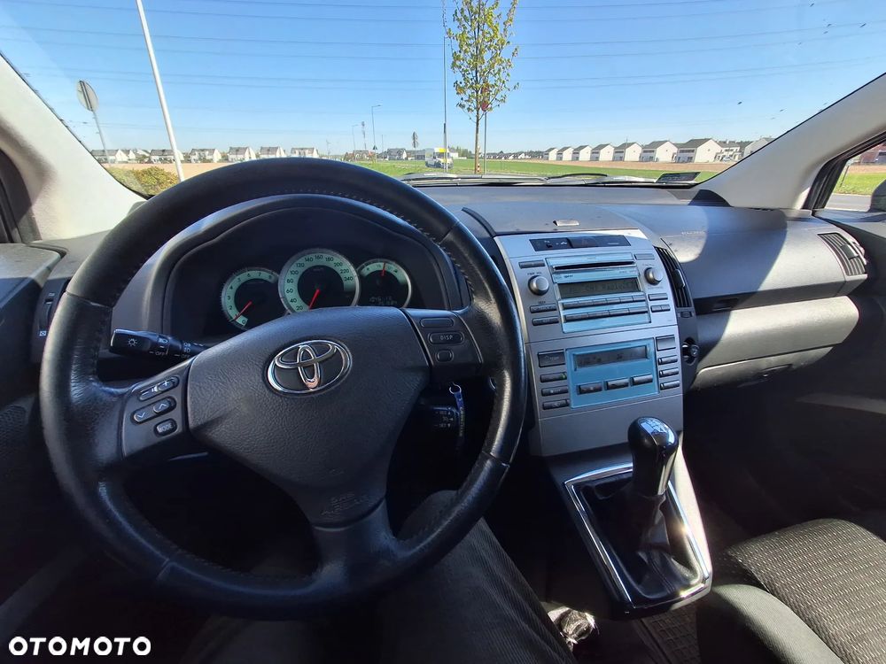 Toyota Corolla Verso 1.8 Premium + 7os - 6