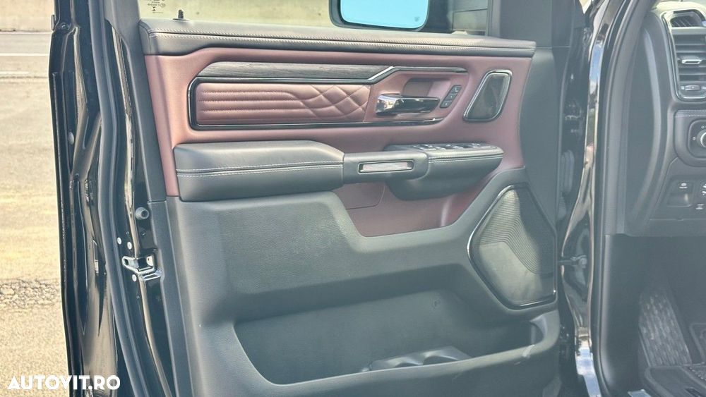 Dodge RAM - 17