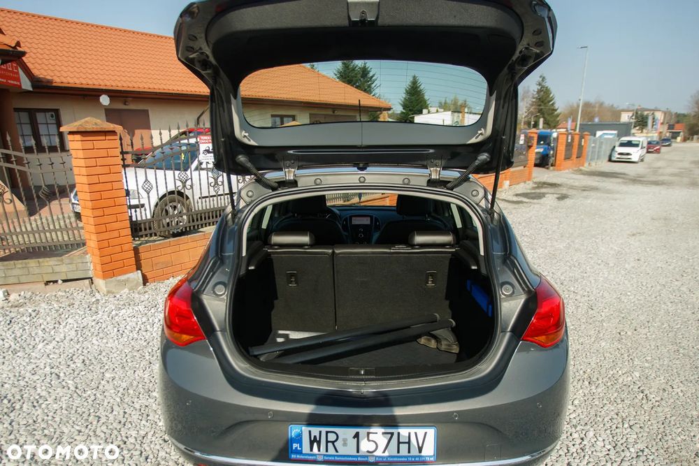 Opel Astra 1.4 Innovation - 31