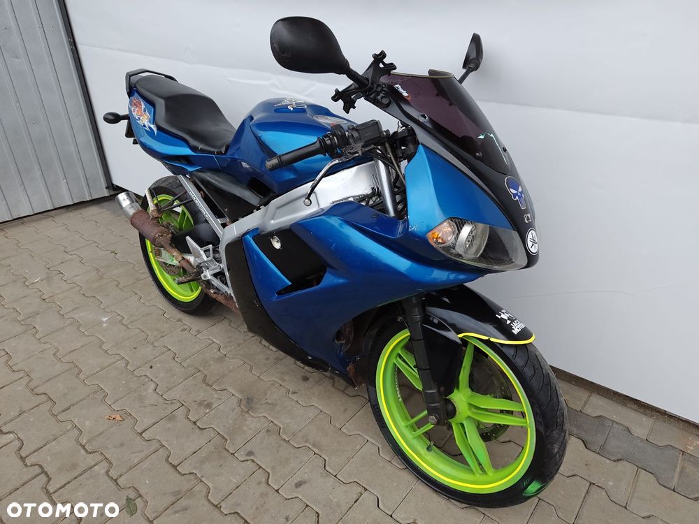 Yamaha TZR