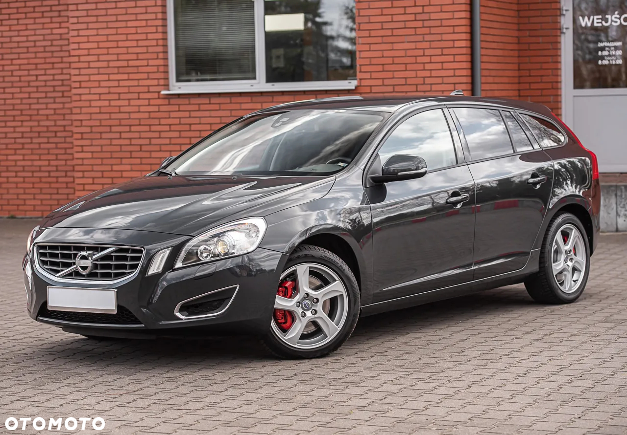 Volvo V60 T6 AWD Geartronic Edition - 6