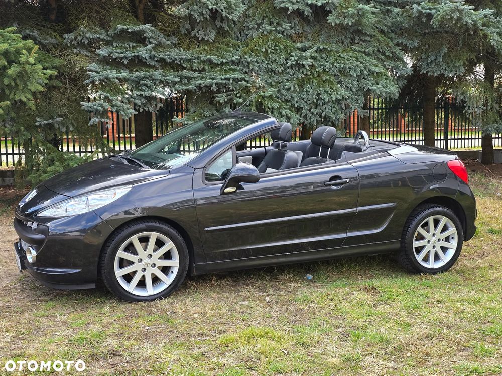 Peugeot 207 CC - 2