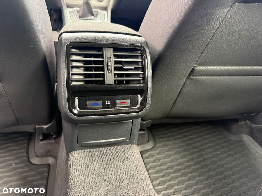 Volkswagen Passat 2.0 TDI BMT Comfortline - 16