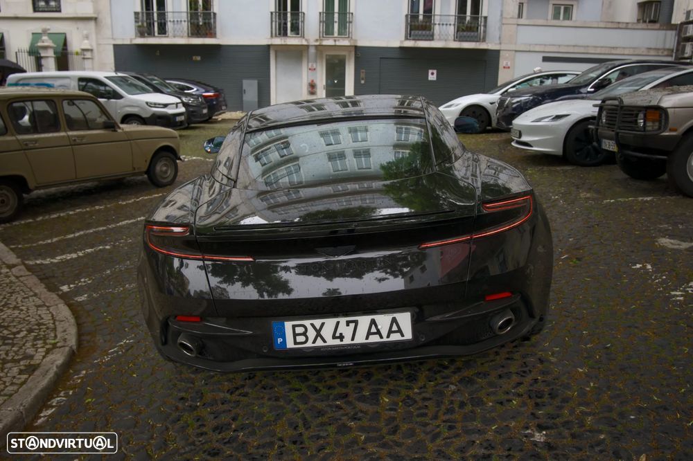 Aston Martin DB12 Coupé V8 - 3