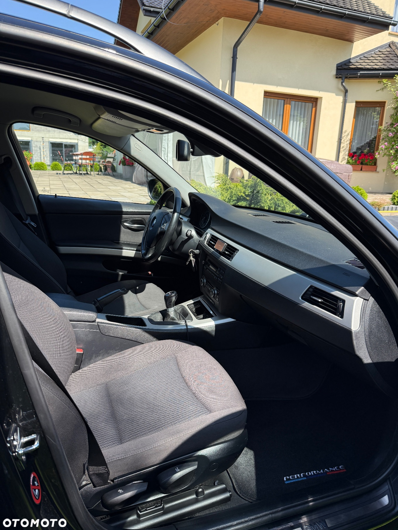 BMW Seria 3 318d - 16