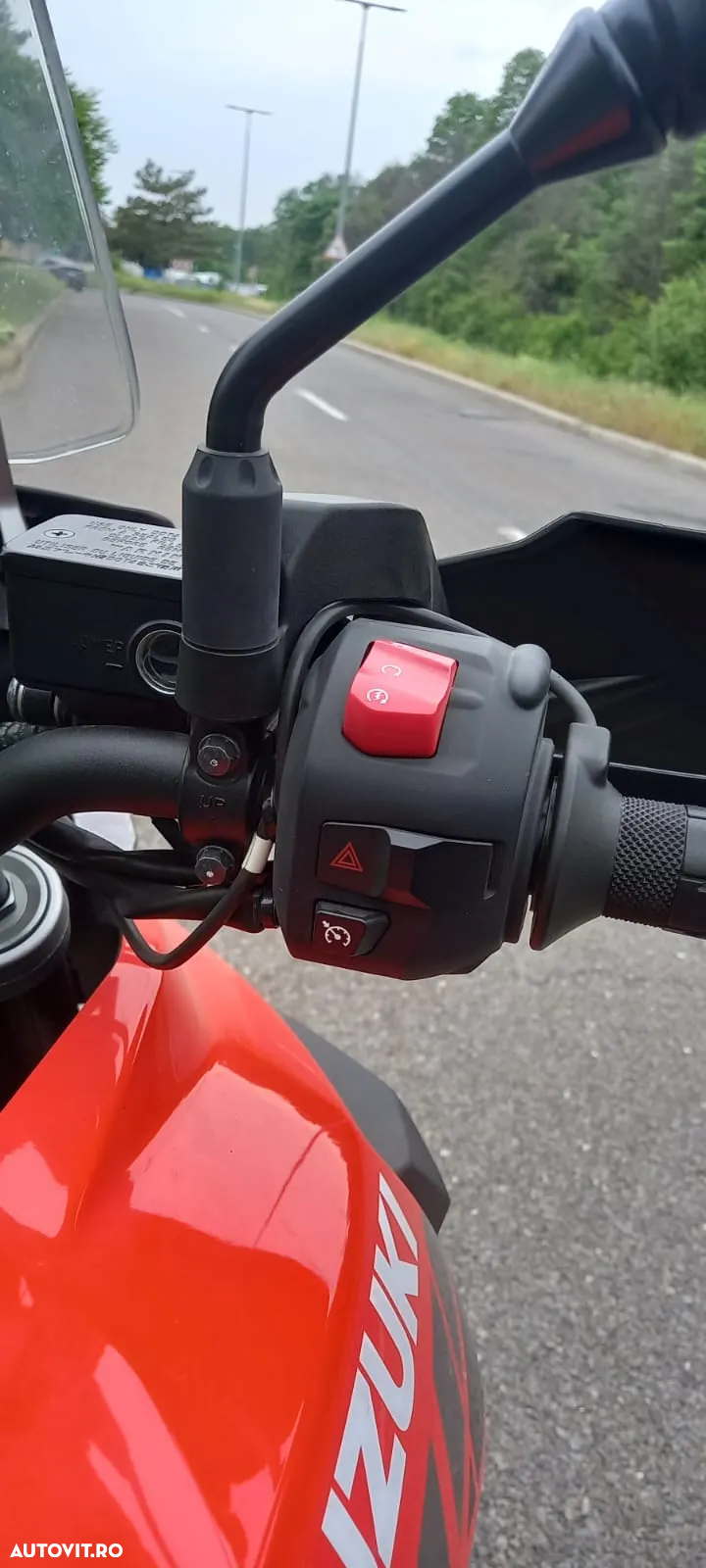 Suzuki DL 1000 V-Strom XT - 9