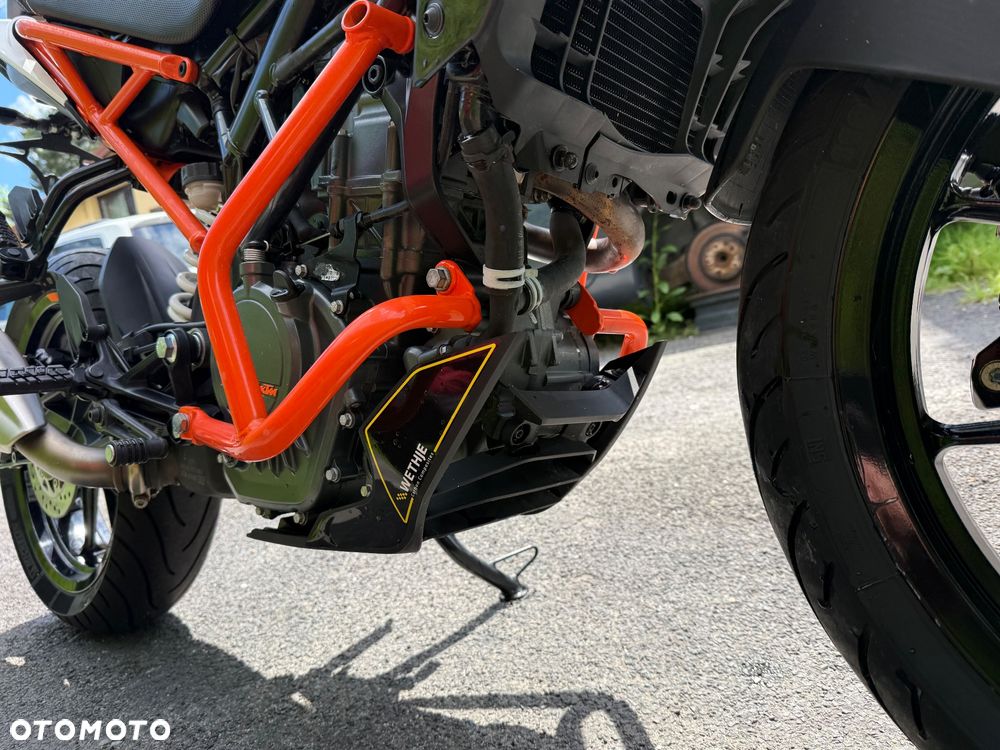 KTM Duke 125 - 12