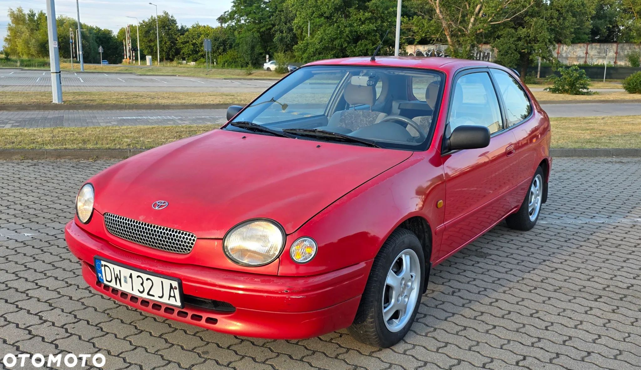 Toyota Corolla - 1