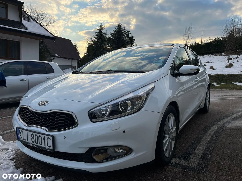 Kia Ceed 1.6 GDI XL DCT - 1