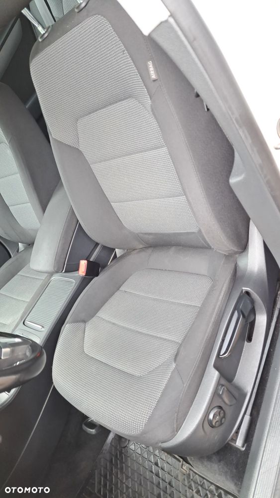 Volkswagen Passat 2.0 TDI BlueMotion Technology Exclusive - 21