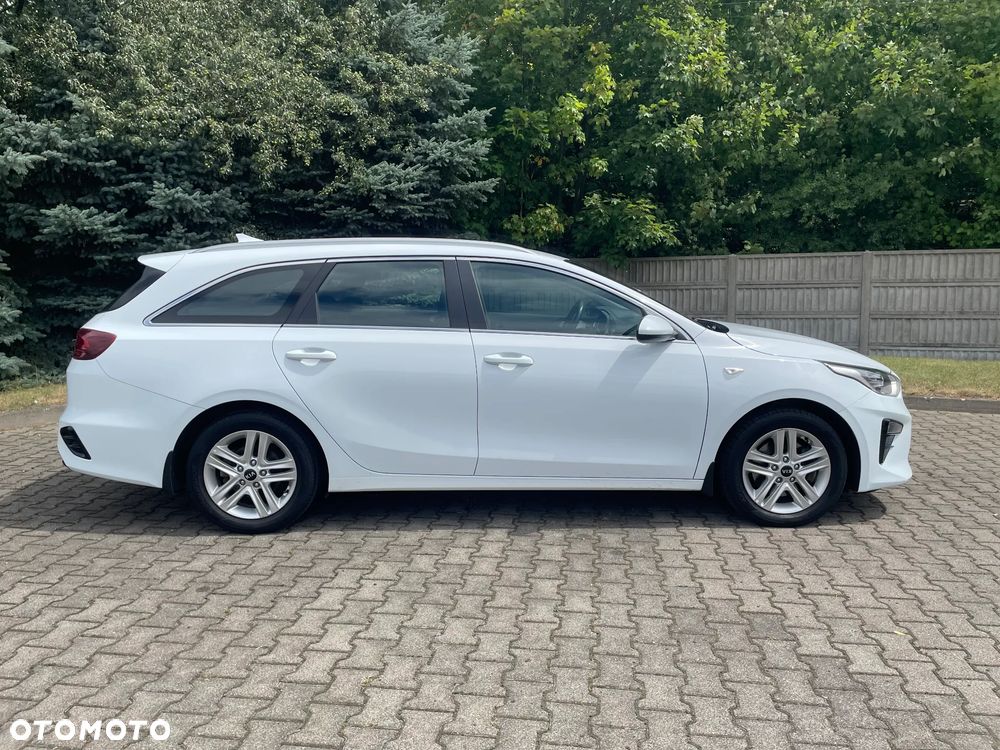 Kia Ceed 1.5 T-GDI M - 9