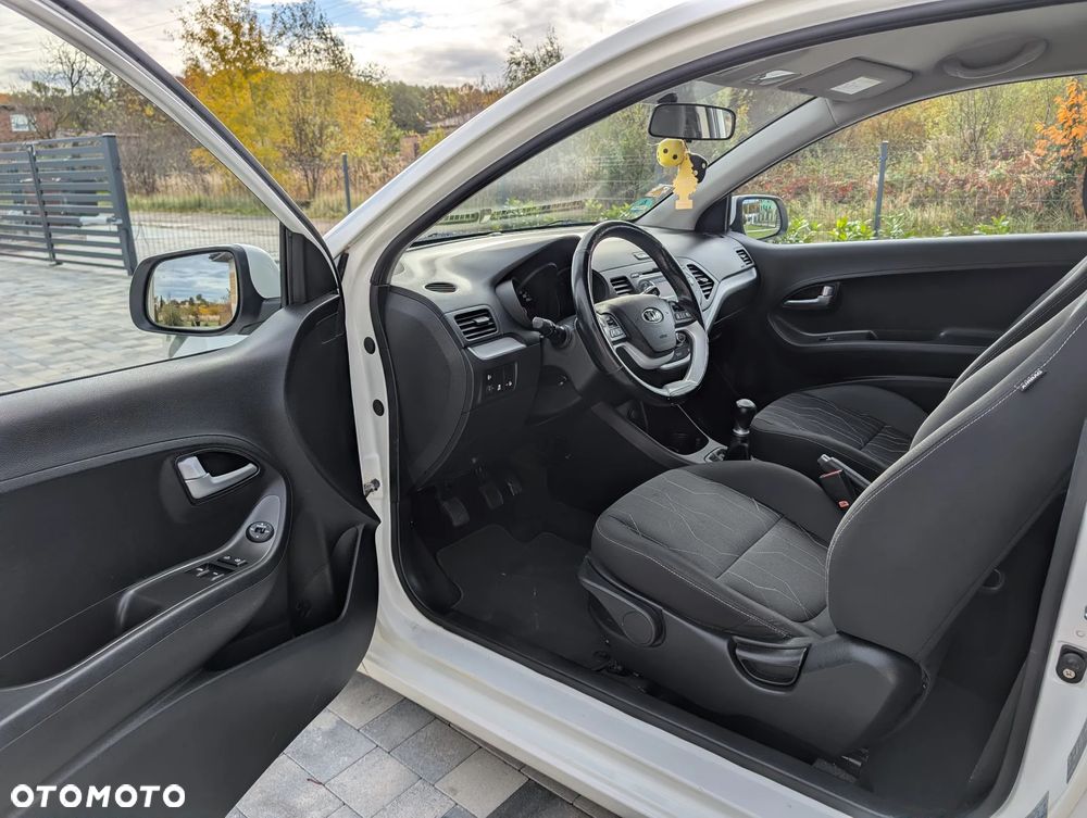 Kia Picanto 1.0 Fifa World Cup Edition - 15