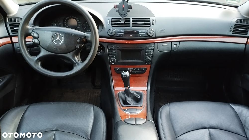 Mercedes-Benz Klasa E - 7