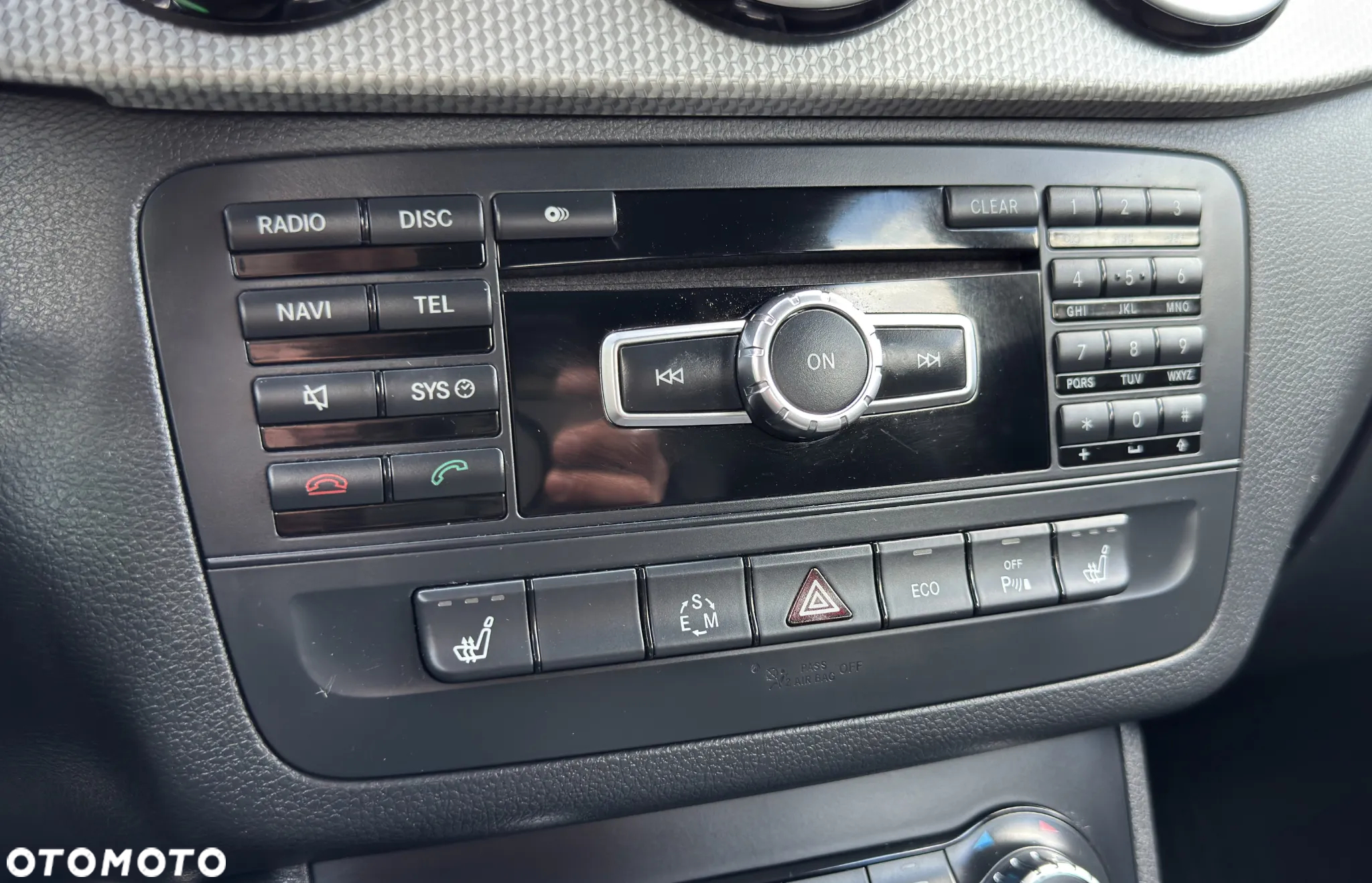 Mercedes-Benz Klasa B 220 4Matic 7G-DCT - 27
