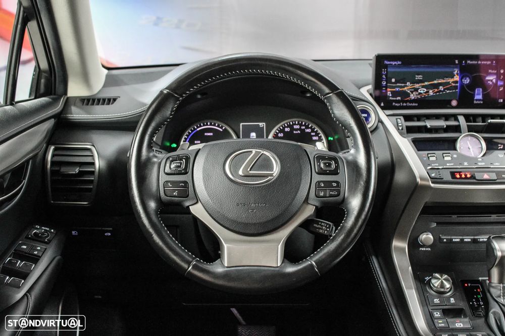 Lexus NX 300h Executive+ - 4