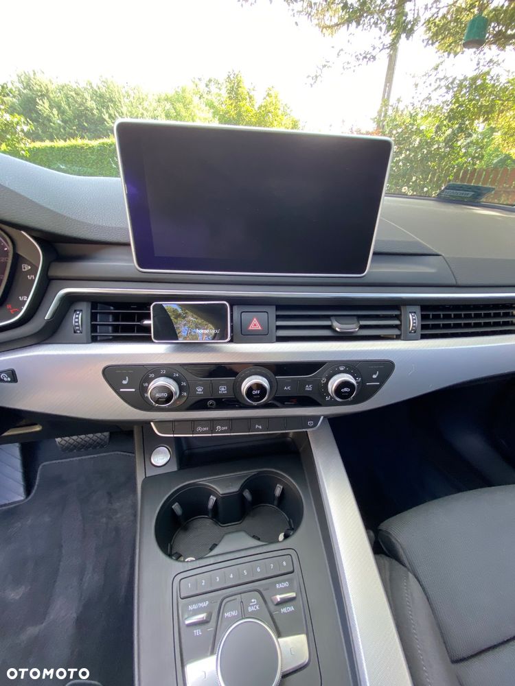 Audi A4 Avant 35 TFSI S tronic - 34