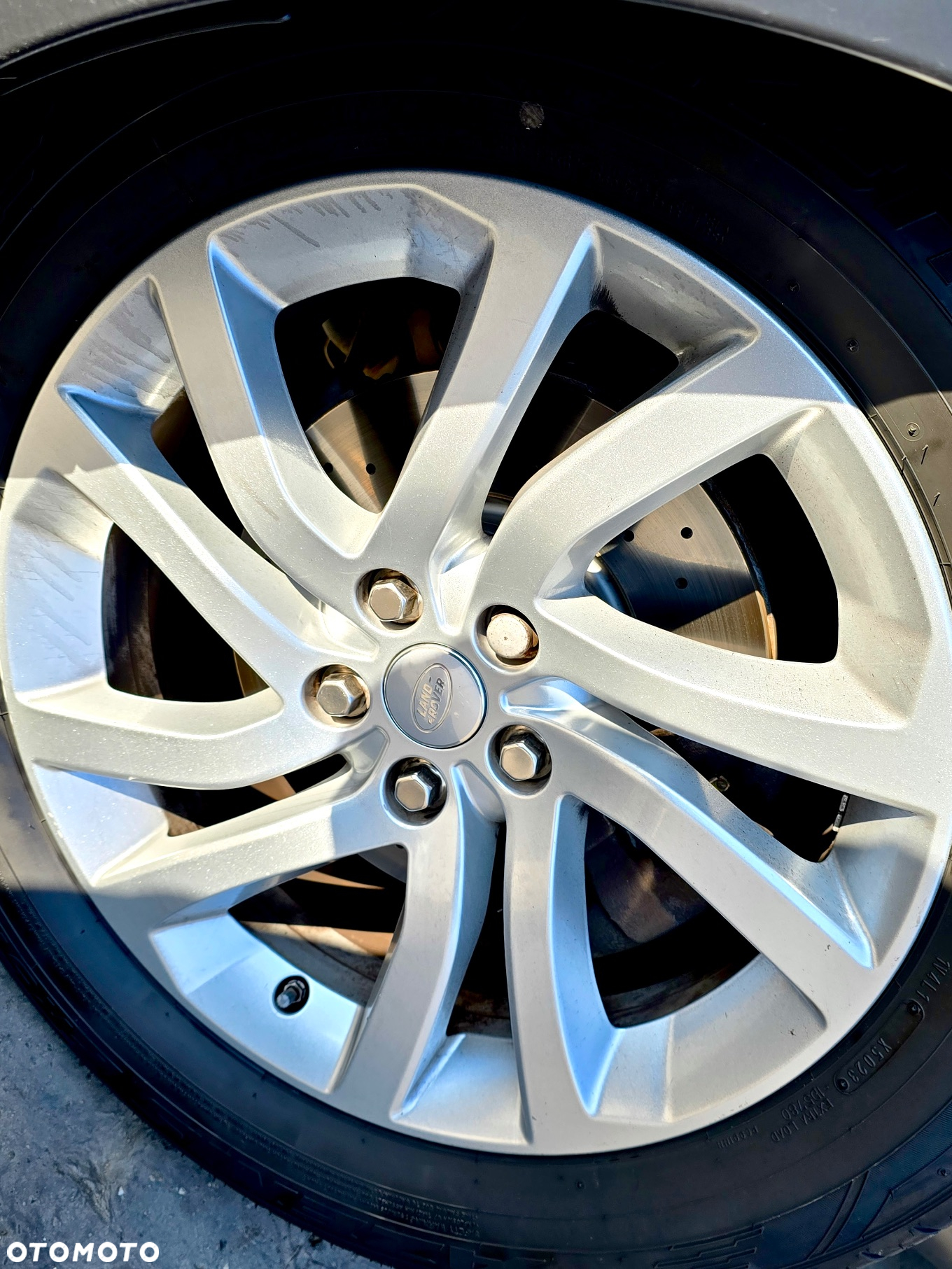 Land Rover Discovery V 2.0 SD4 HSE - 6