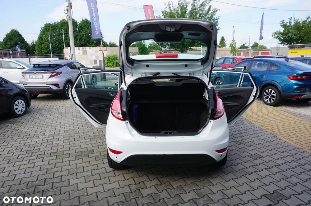 Ford Fiesta 1.25 Titanium EU5 - 16