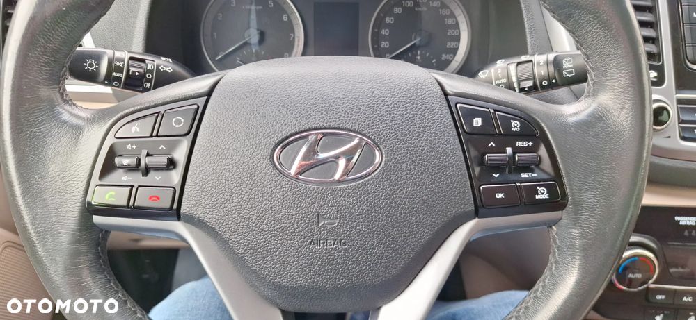 Hyundai Tucson 1.6 GDI BlueDrive Comfort 2WD - 23