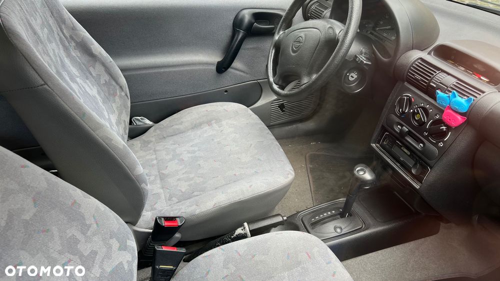 Opel Corsa - 6
