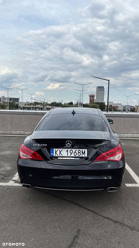 Mercedes-Benz CLA 250 7G-DCT SCORE - 17