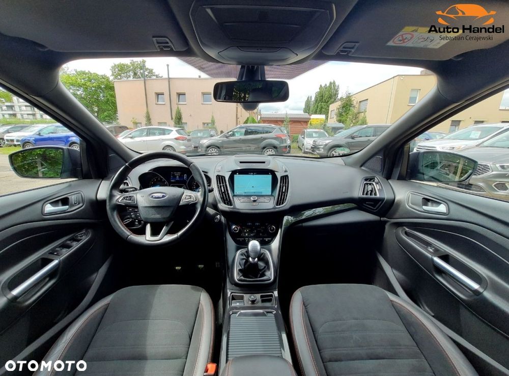 Ford Kuga 1.5 EcoBoost 2x4 ST-Line - 6