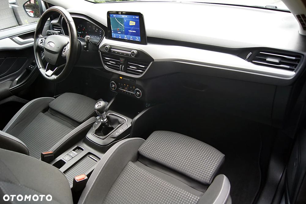 Ford Focus 1.5 EcoBlue Start-Stopp-System COOL&CONNECT DESIGN - 33