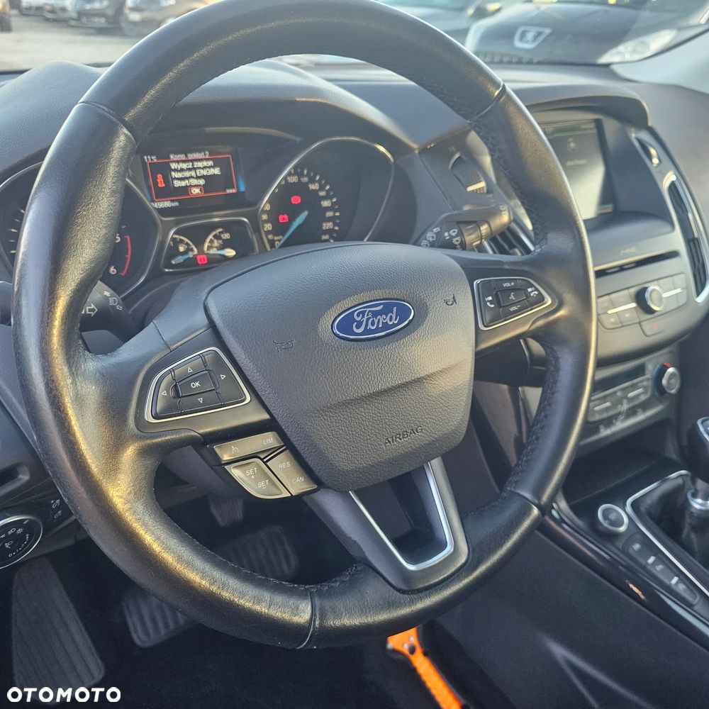 Ford Focus - 28