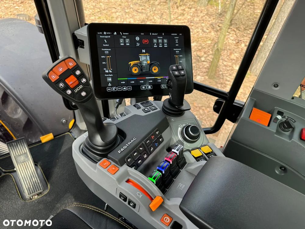 JCB Fastrac 4220 ICON | DEMO |220 KM |2022 ROK - 24