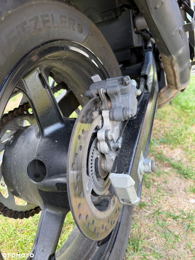 Suzuki V-STROM - 11