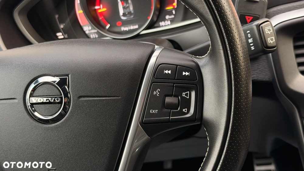 Volvo V40 D3 Linje You - 12