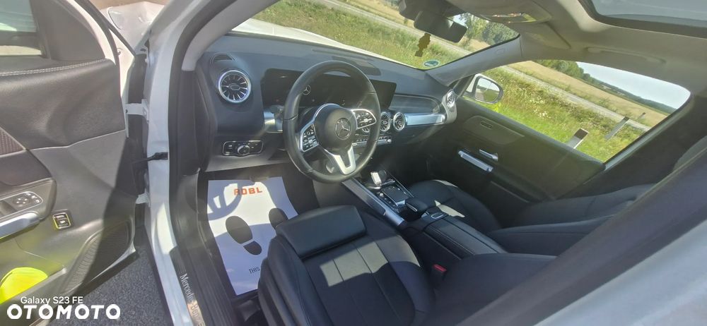 Mercedes-Benz GLB - 9