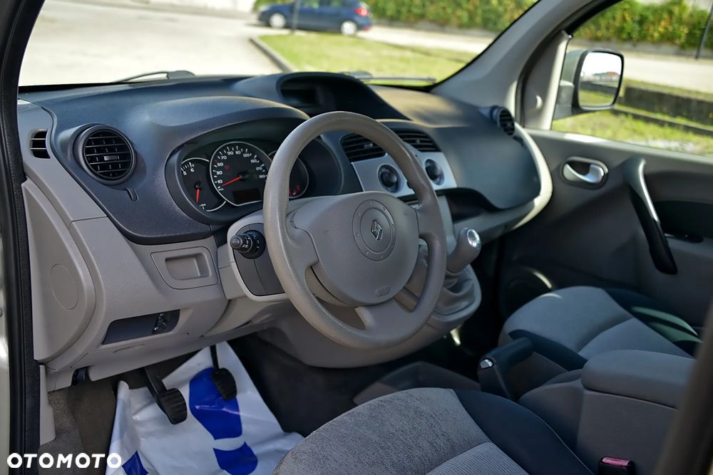 Renault Kangoo 1.6 16V 105 Privilege - 21