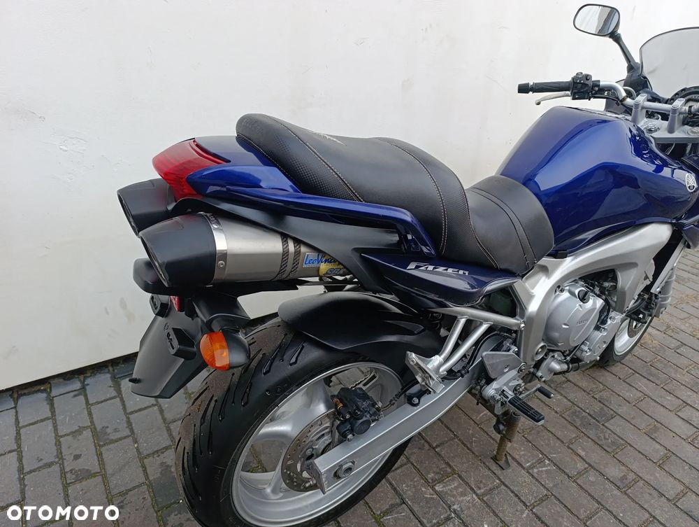 Yamaha FZS - 19