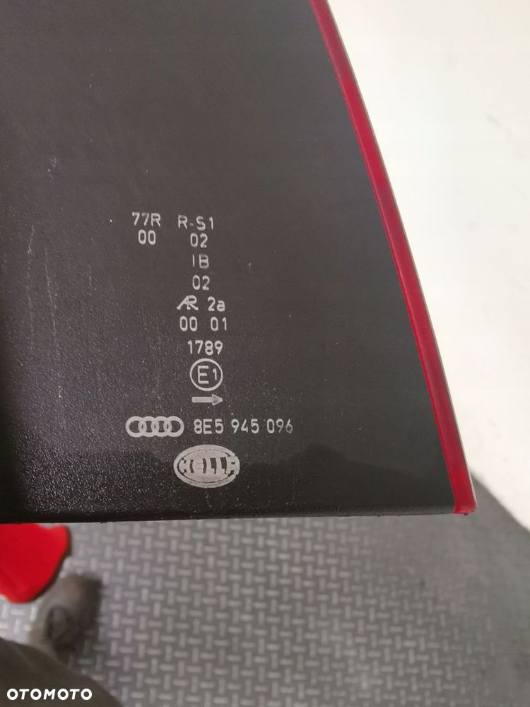 AUDI A4 B7 SEDAN LAMPA PRAWY TYŁ TYLNA 8E5945096 - 5