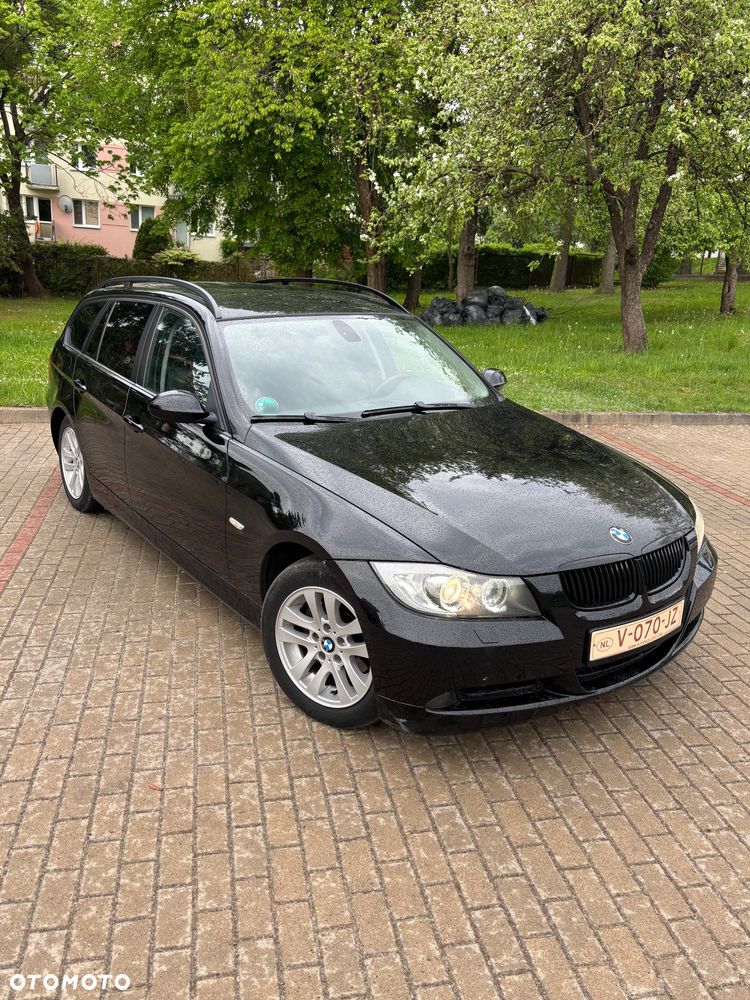 BMW Seria 3 318i - 2