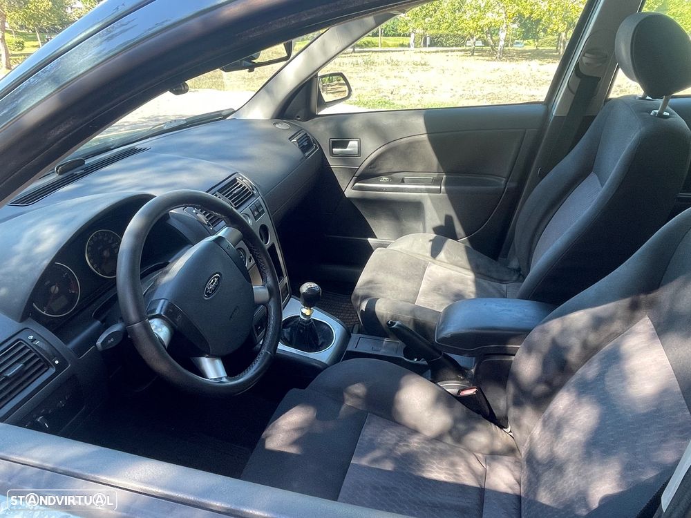 Ford Mondeo SW 2.0 TDdi Ghia - 5